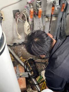 누수 현장 분배기 배관 연결 작업